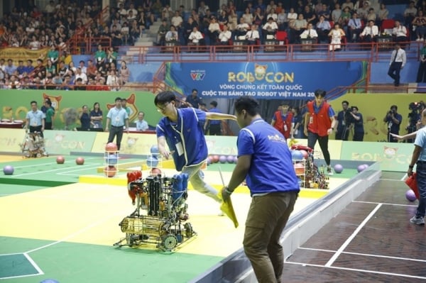 Vietnam hosts Asian Robotics Competition