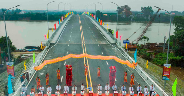 Inauguration of Bach Dang 2 Bridge connecting developing regions