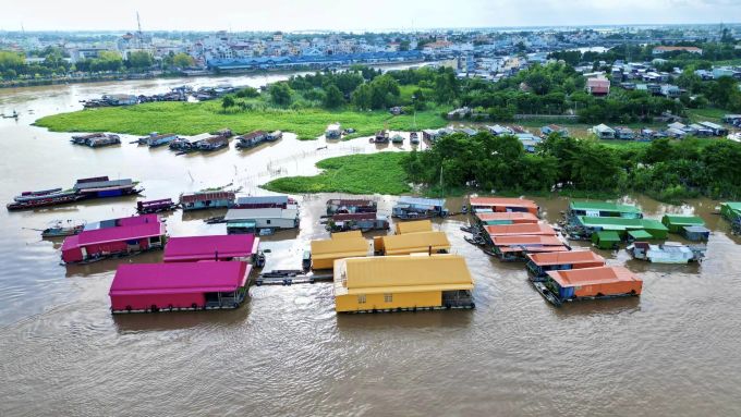 Làng bè trên sông Hậu. Ảnh: