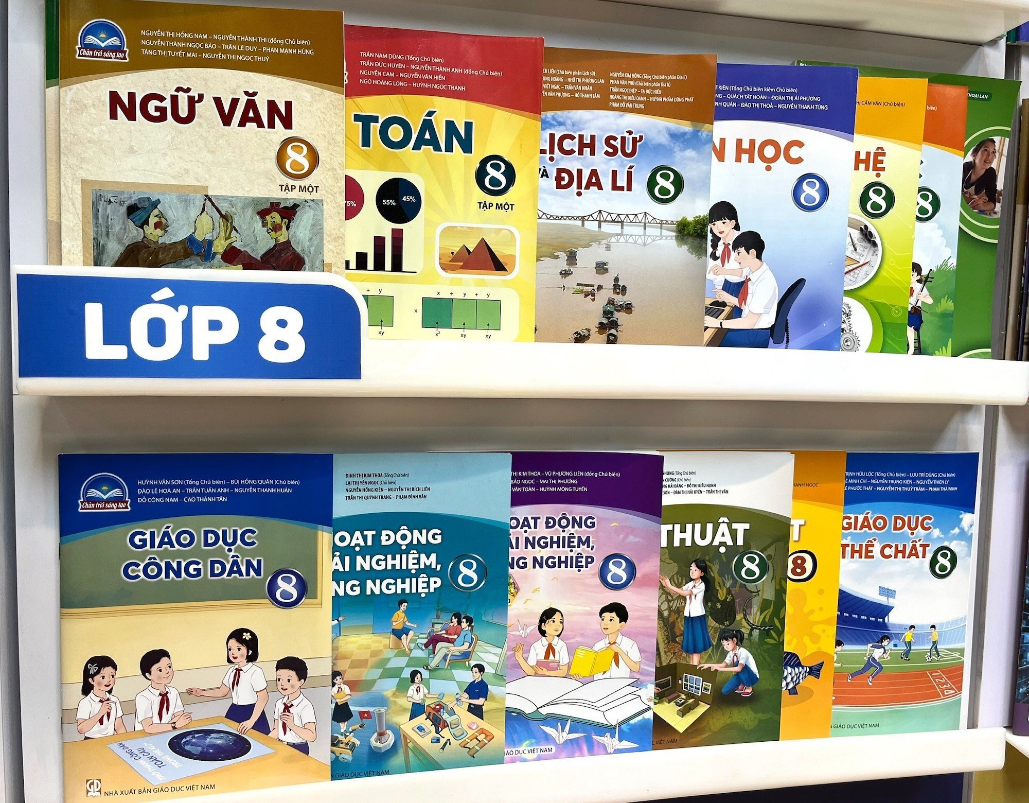 หนังสือเรียนชั้น ป.4, ป.8, ป.5 ราคาแพง สำนักพิมพ์ Vietnam Education Publishing House ว่าอย่างไร? - 1