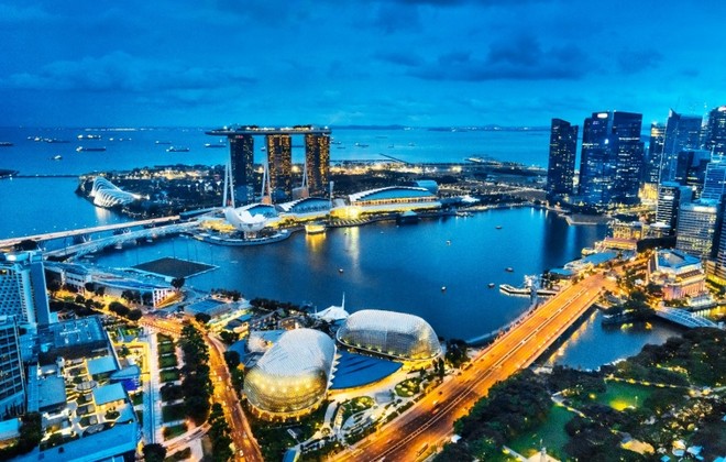 “Biểu tượng” Marina Bay Sands được xây trên vịnh Marina. Ảnh Istock