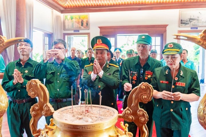 Green SM accompanies a group of 300 veterans on a journey back to their roots - 4