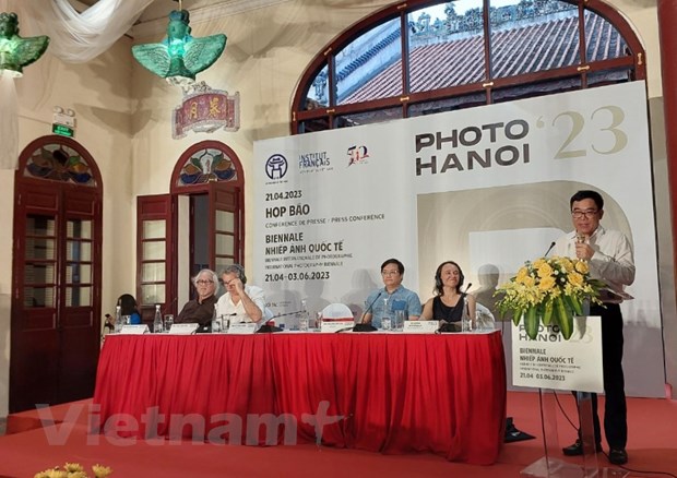 Photo Hanoi’23: Cuoc doi thoai nghe thuat giua Viet Nam va the gioi hinh anh 2