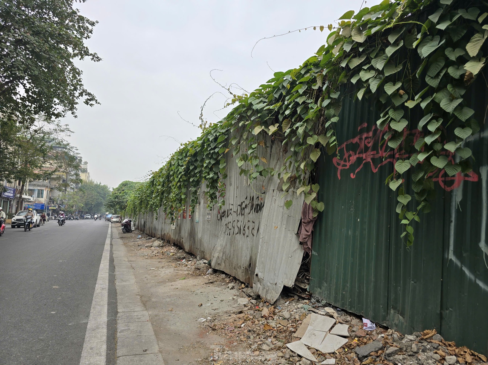 Nahaufnahme von 3 „Golden Land“-Projekten, deren Entfernung der Vorsitzende der Stadt Hanoi gerade angeordnet hat. Foto 9