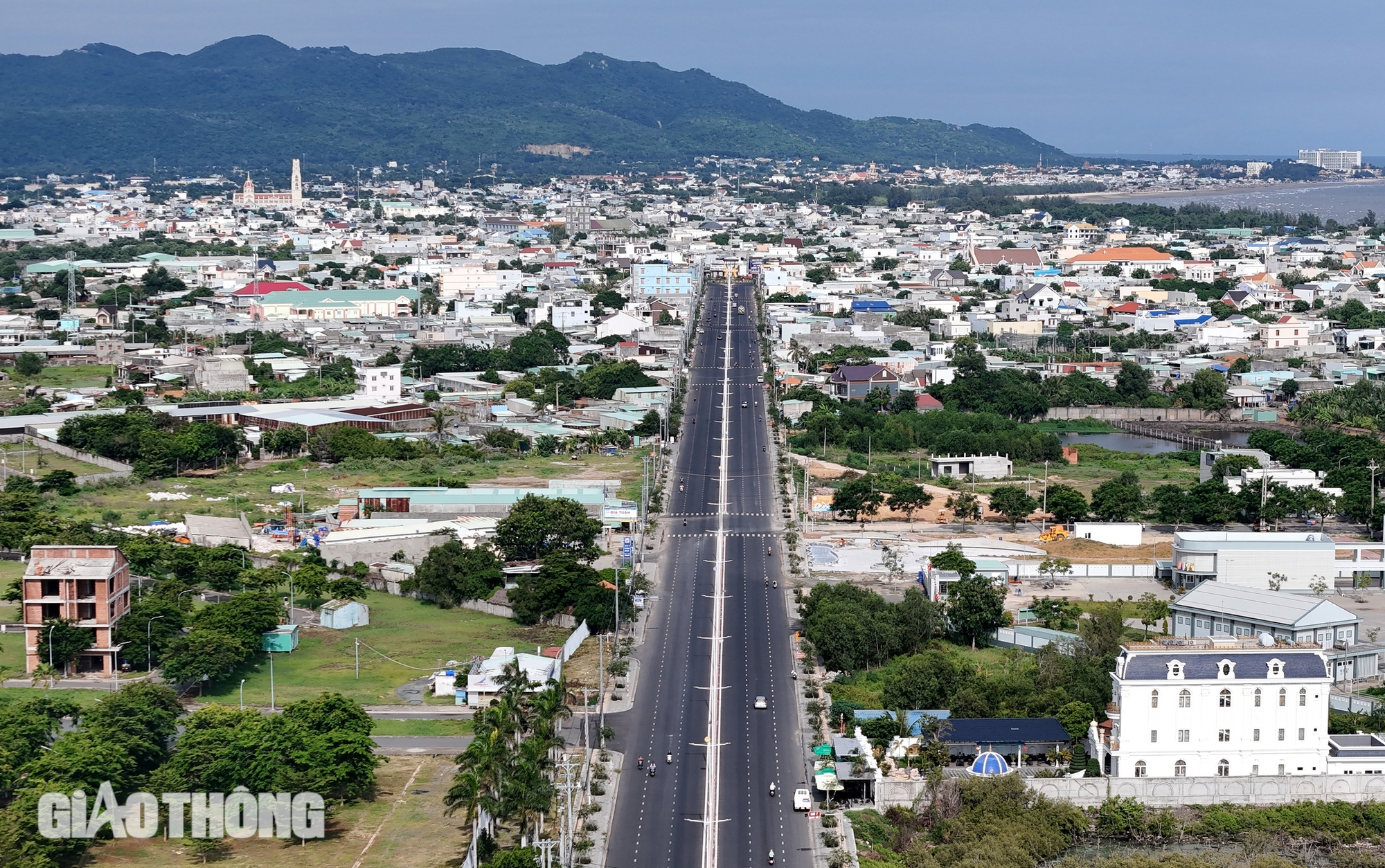 Cung đường ven biển Vũng Tàu - Bình Thuận thế nào sau một năm thi công?- Ảnh 10.