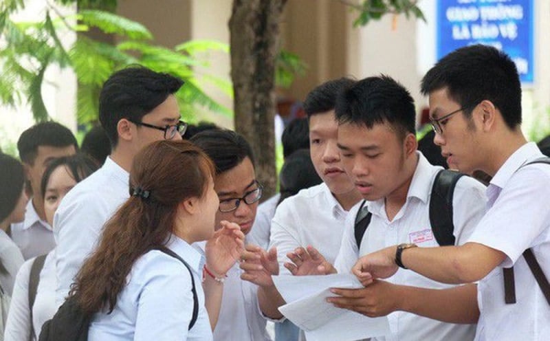 Universities announce admission scores before 5pm on August 22