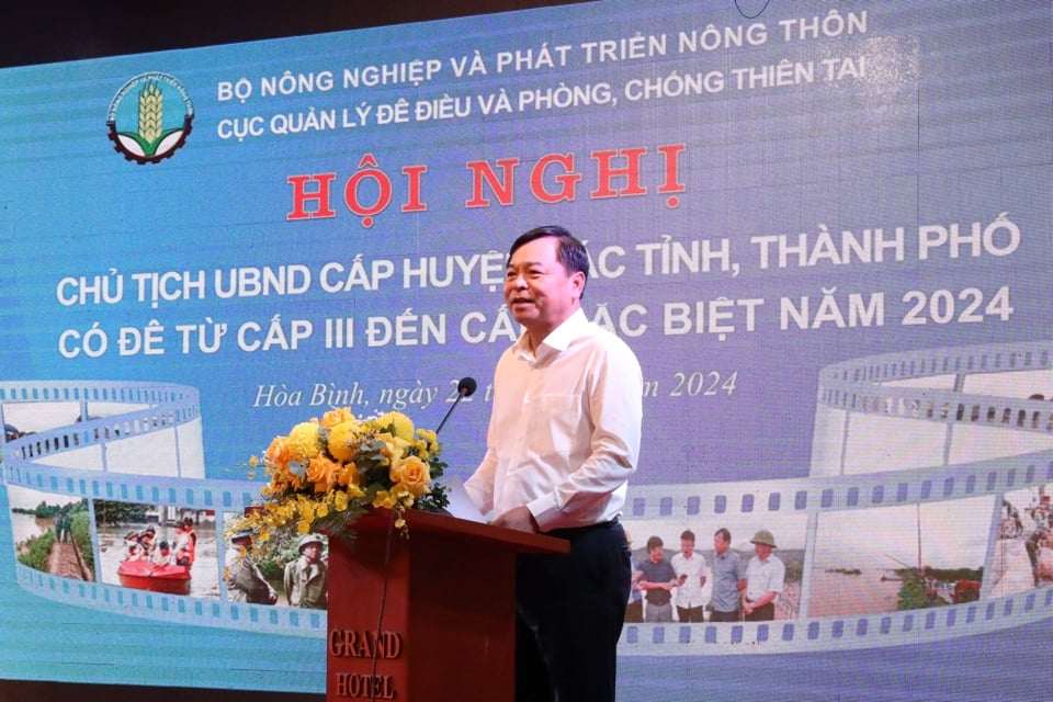 Deputy Minister of Agriculture and Rural Development Nguyen Hoang Hiep spoke at the conference.