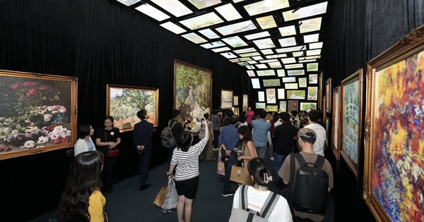 Unique multi-sensory interactive exhibition Van Gogh & Monet Art Lighting Experience