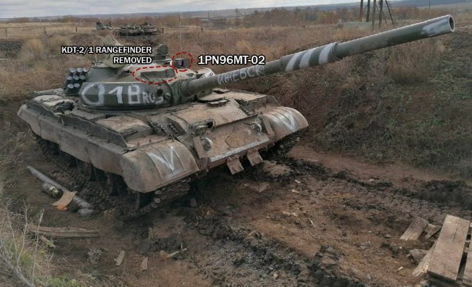 Un char russe T-62M sur le champ de bataille en Ukraine. Photo : Business Insider