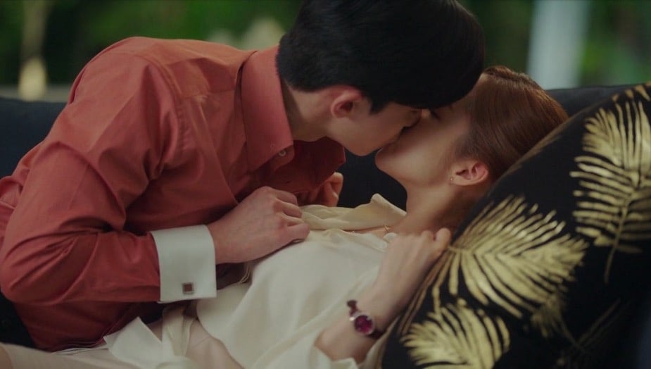 Kissing scene