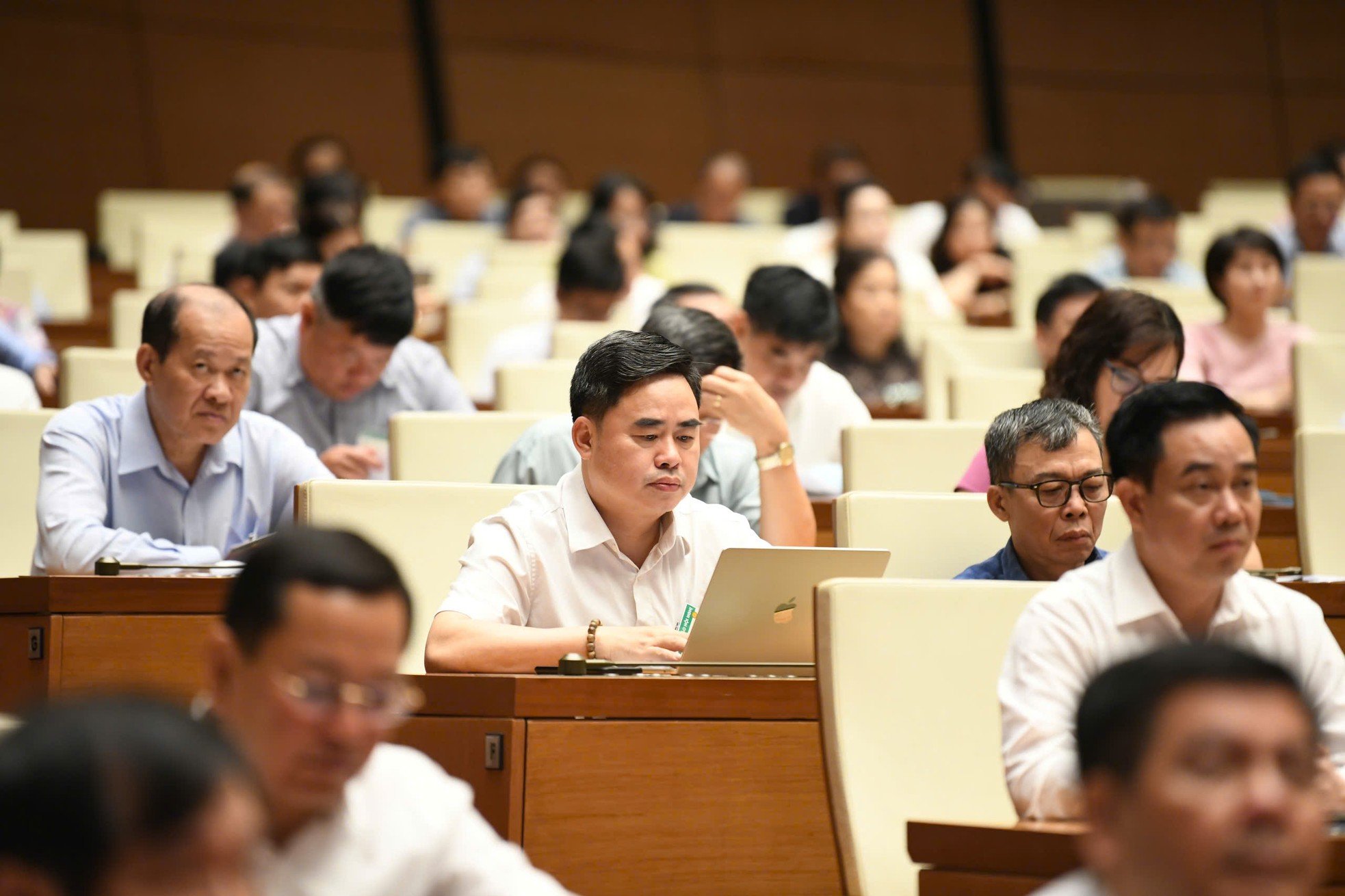 Party and State leaders attend conference to disseminate Resolution of Central Conference 10 photo 9