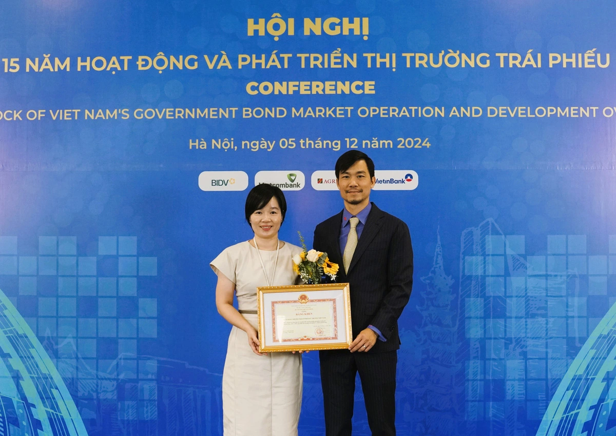 Techcombank received the certificate of merit 'Best Market Maker'