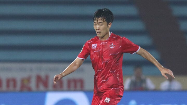 Luong Xuan Truong still has a contract with Hai Phong Club.