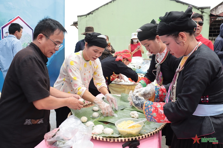 Khau Vai Markt – ein Ort zur Bewahrung traditioneller kultureller Werte