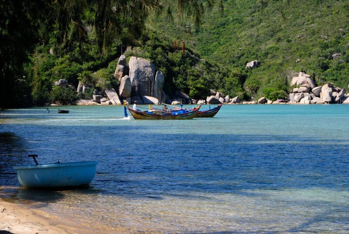 Otro gran lugar en Dam Mon es la playa Xuan Dung.