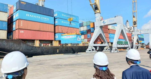 Bàn cách thu hút tàu container đến làm hàng tại cảng Chân Mây