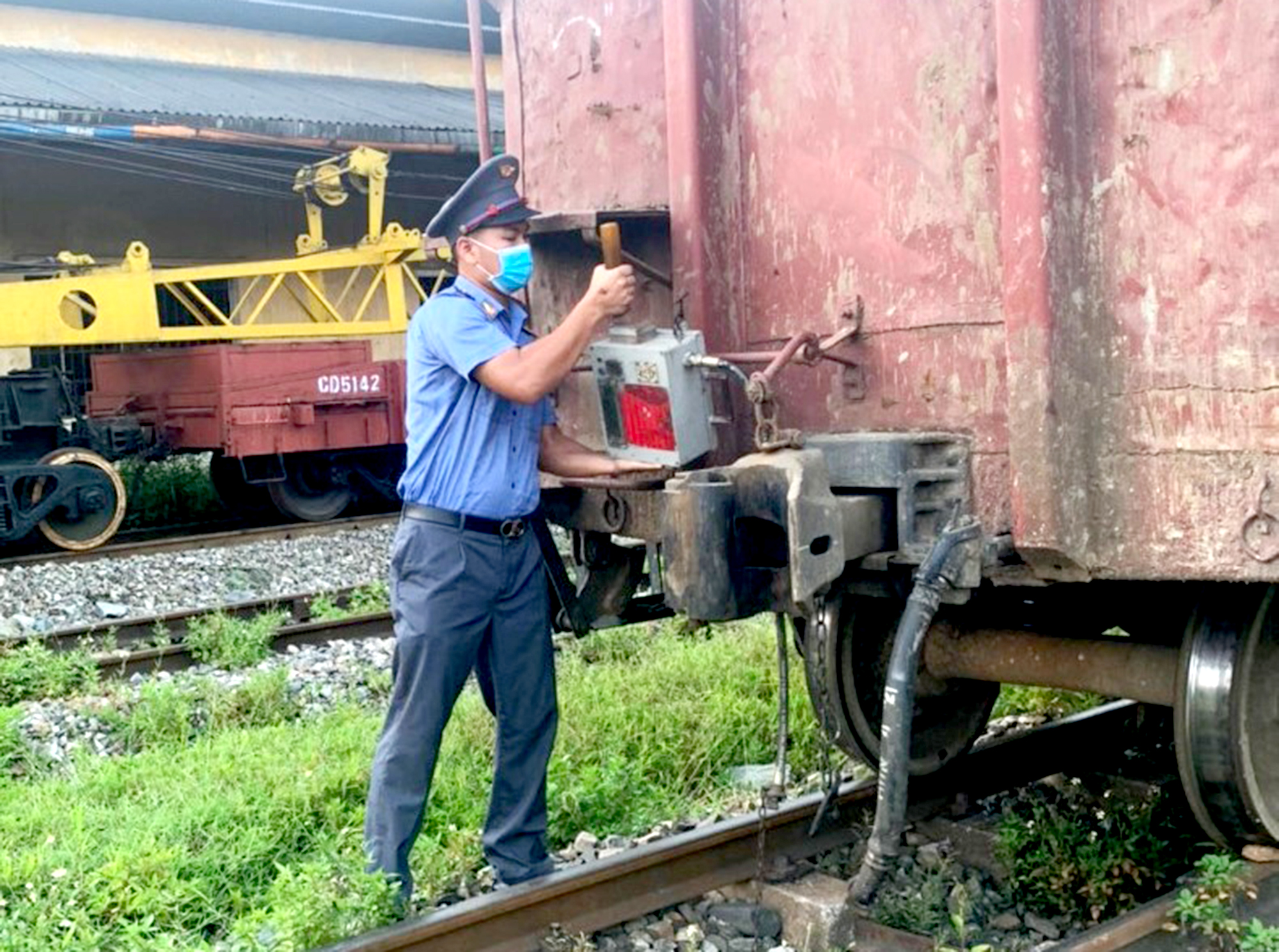 Công nghệ hỗ trợ lái tàu “hai trong một”  - Ảnh 2.