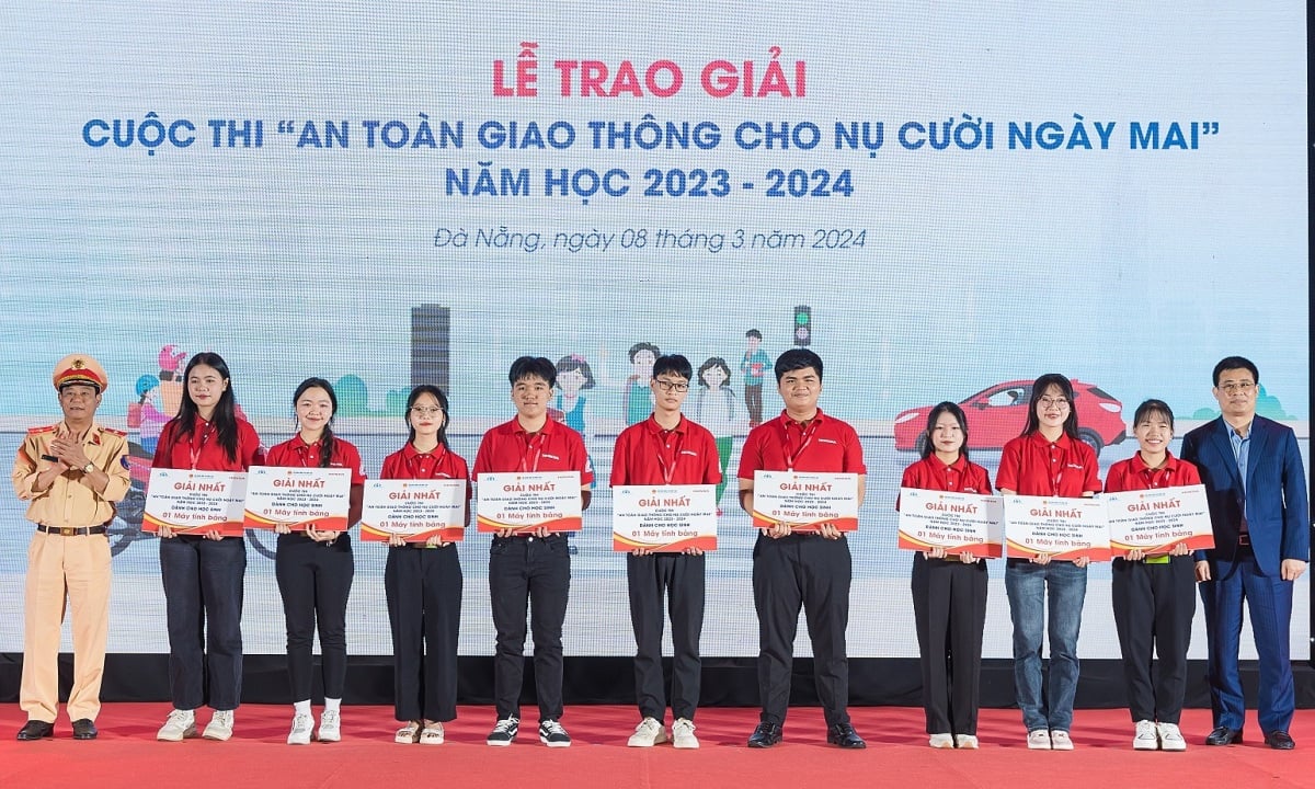 Hơn 2.000 giải thưởng an toàn giao thông cho học sinh