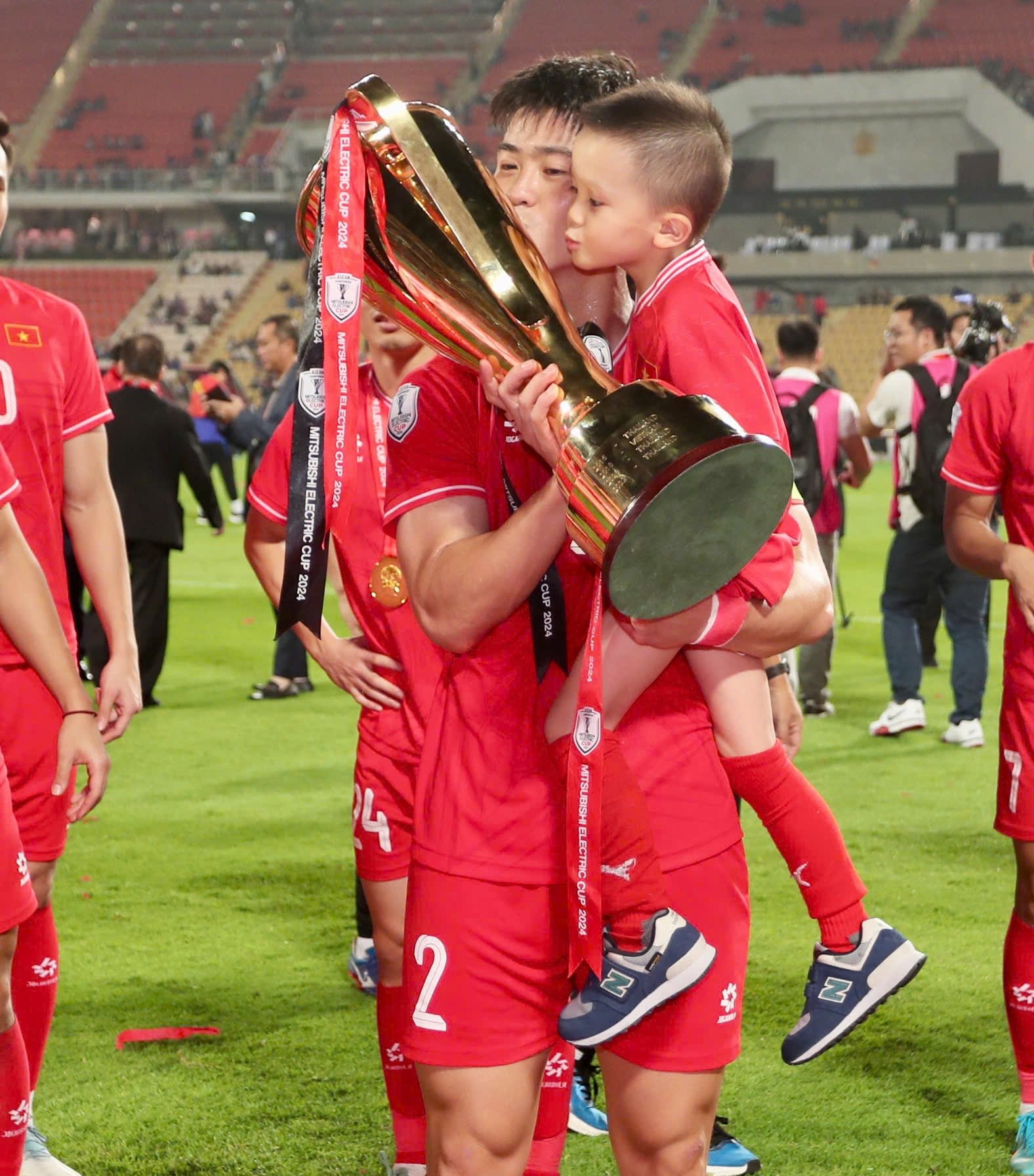 Báo chí khu vực nói gì về đội tuyển Việt Nam với chiến tích vô địch AFF Cup?- Ảnh 3.