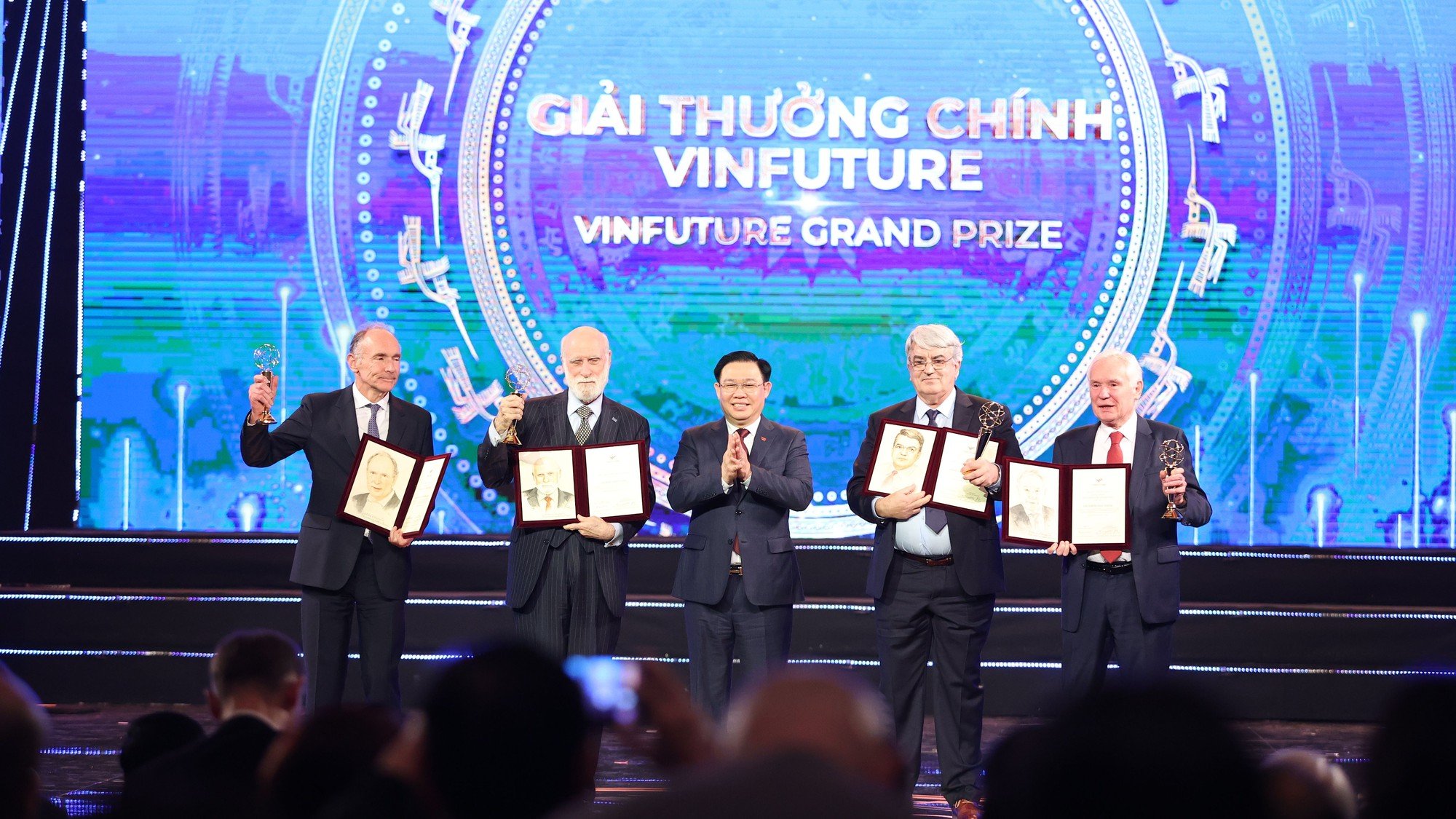 Đề cử giải thưởng triệu đô VinFuture 2023: tỷ lệ ứng viên châu Âu tăng gấp rưỡi - Ảnh 1.