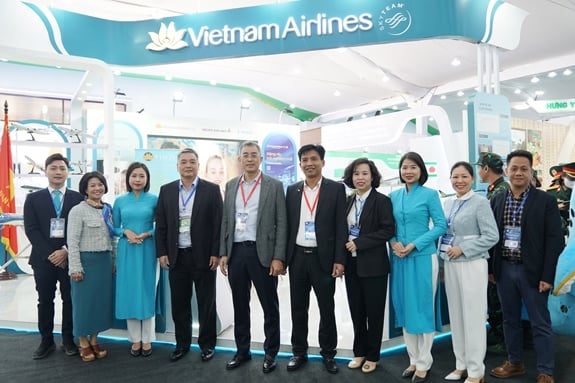 Vietnam Airlines góp mặt tại Triển lãm Quốc phòng quốc tế Việt Nam 2024