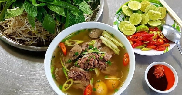 Gốc phở có phải ở TP.HCM đâu mà có tới 8 quán được Michelin Guide chọn?