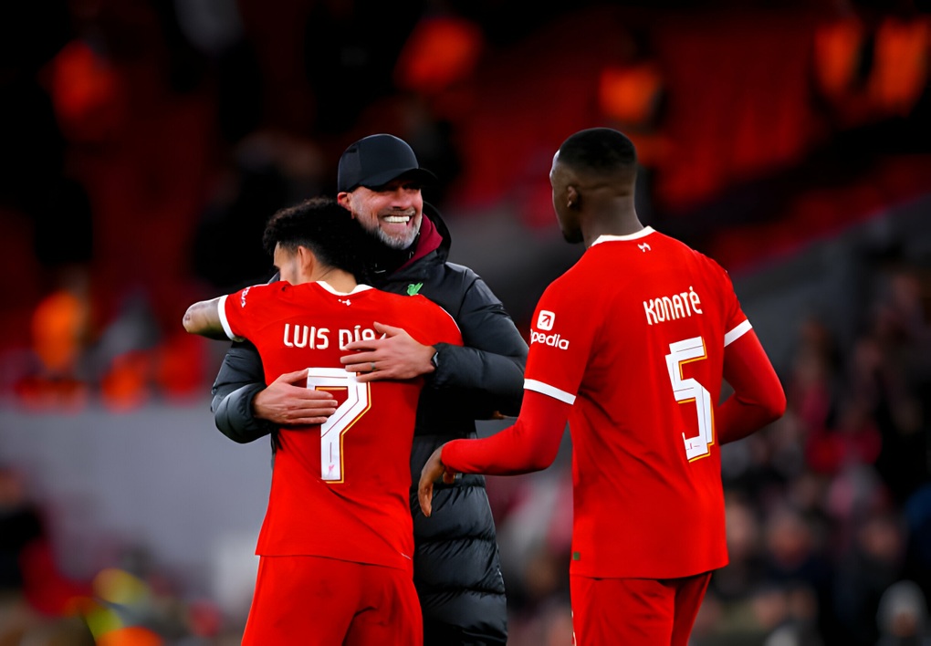 HLV Klopp bất ngờ thông báo chia tay Liverpool - 2