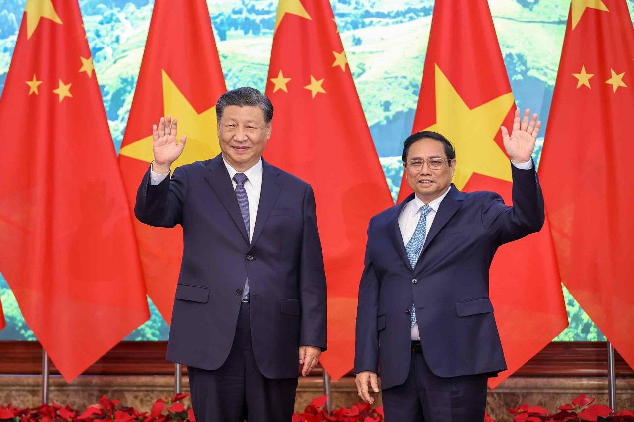 Investitionen in Vietnam weiter fördern, insbesondere durch baldige große, typische Projekte in Bereichen, in denen China Stärken in den Bereichen Hochtechnologie und grüne Transformation hat.