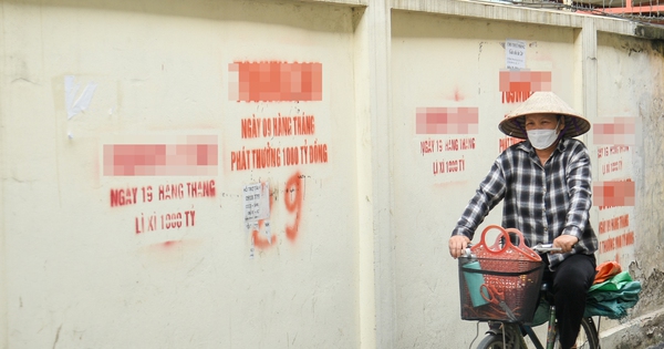 Les publicités pour les paris et les jeux d'argent sur le football apparaissent partout dans les rues de la capitale.