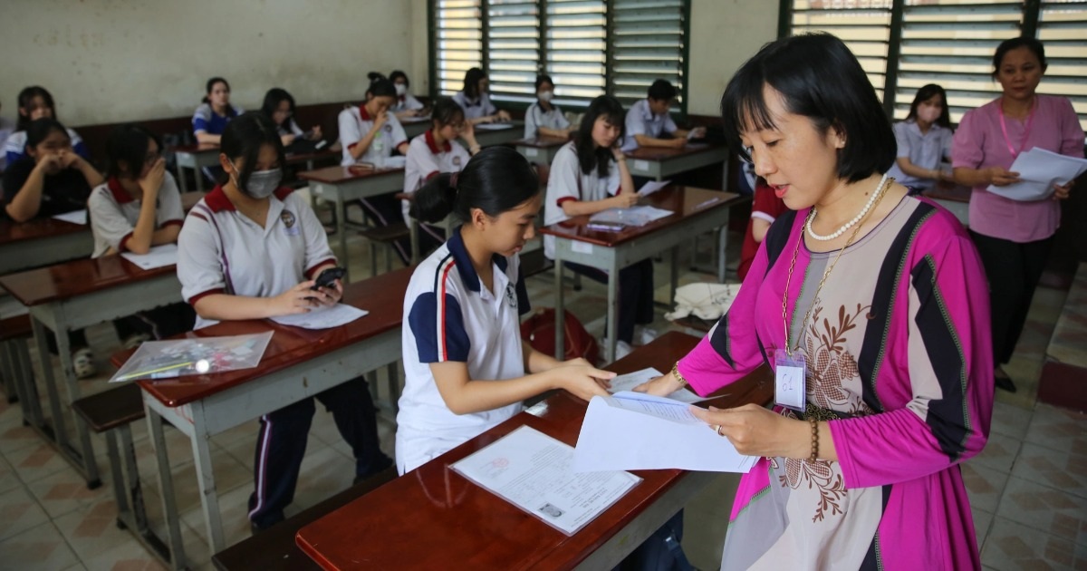 Les professeurs à domicile doivent-ils enregistrer leur entreprise et indiquer leurs tarifs ?