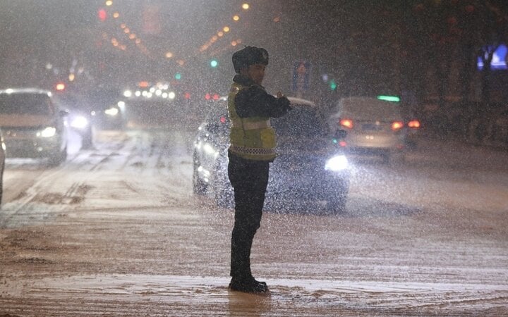 Starker Schneefall in der Provinz Liaoning im Nordosten Chinas am 30. Januar 2024. Foto: VCG.