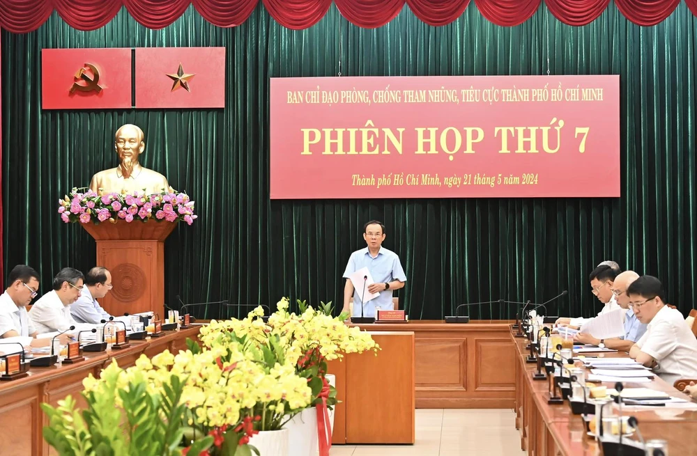 Secretary of the Ho Chi Minh City Party Committee Nguyen Van Nen chaired the meeting. Photo: VIET DUNG