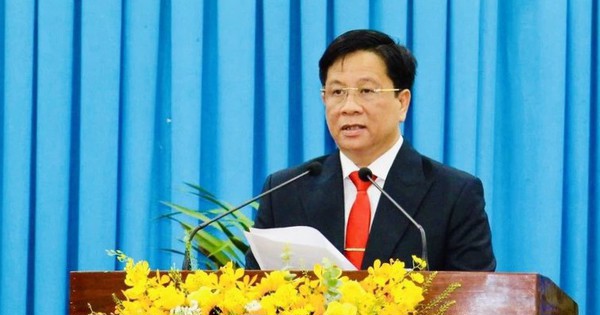 Mr. Ho Van Mung holds the position of Chairman of An Giang Provincial People's Committee