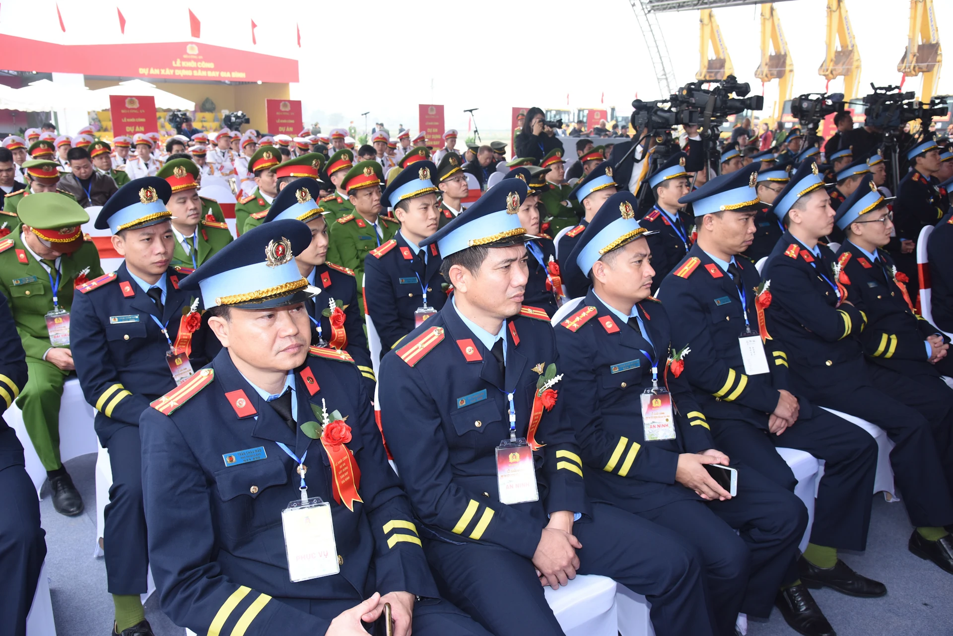 [Photo] Le Premier ministre Pham Minh Chinh assiste à la cérémonie d'inauguration du projet de construction de l'aéroport de Gia Binh photo 5