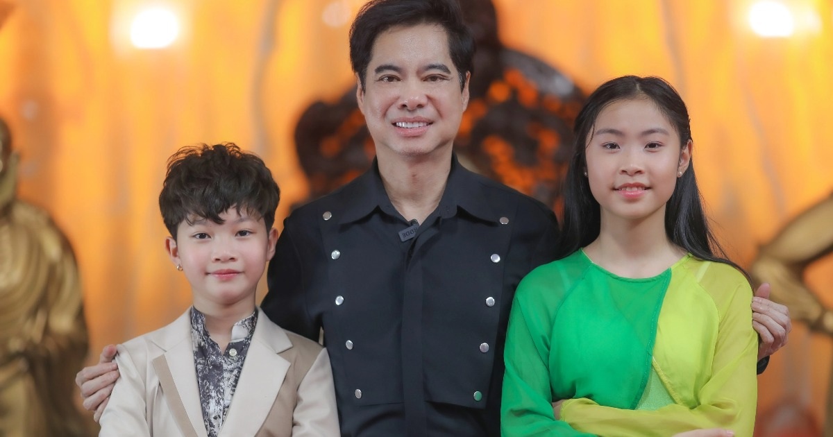 Singer Ngoc Son: "People give me billions because they want to accept me as a teacher"