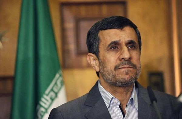 Cựu tổng thống Ahmadinejad đăng ký tranh cử, chờ ‘phê duyệt’ của Hội đồng Giám hộ