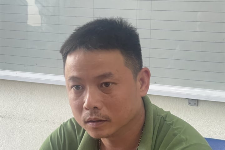 Driver Nguyen Van Thang at the police station. (Photo: Lao Cai Police).