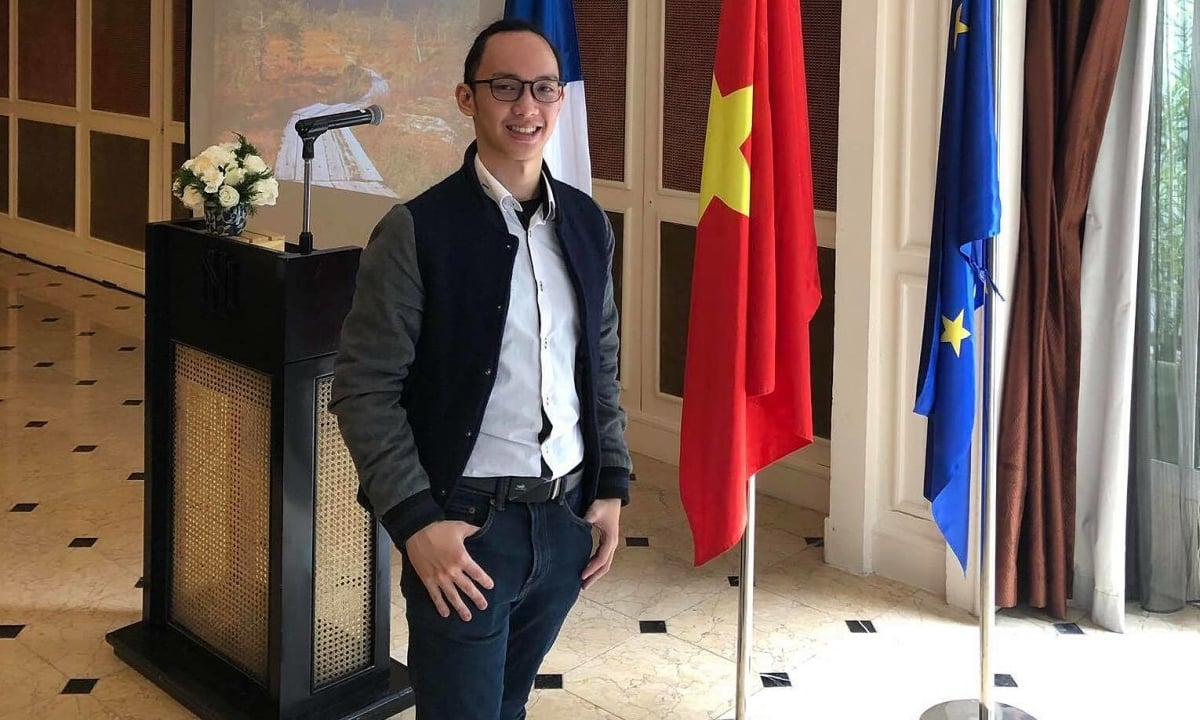 El viaje de un vietnamita para convertirse en ingeniero de inteligencia artificial en Europa