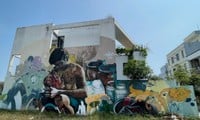 Barrio lleno de grafitis en Da Nang