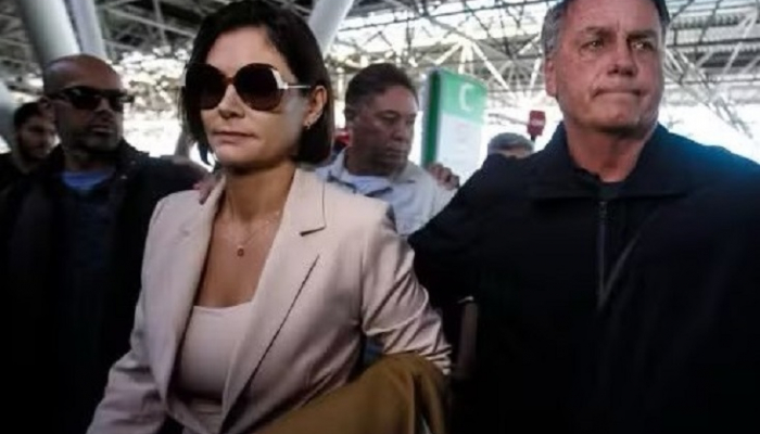 Former Brazilian President Bolsonaro sends his wife off to Trump's inauguration