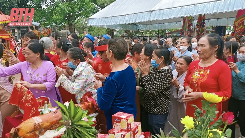 Lễ hội Phủ Nhì tưởng niệm ngày mất Hoàng Thái hậu Ngô Thị Ngọc Dao