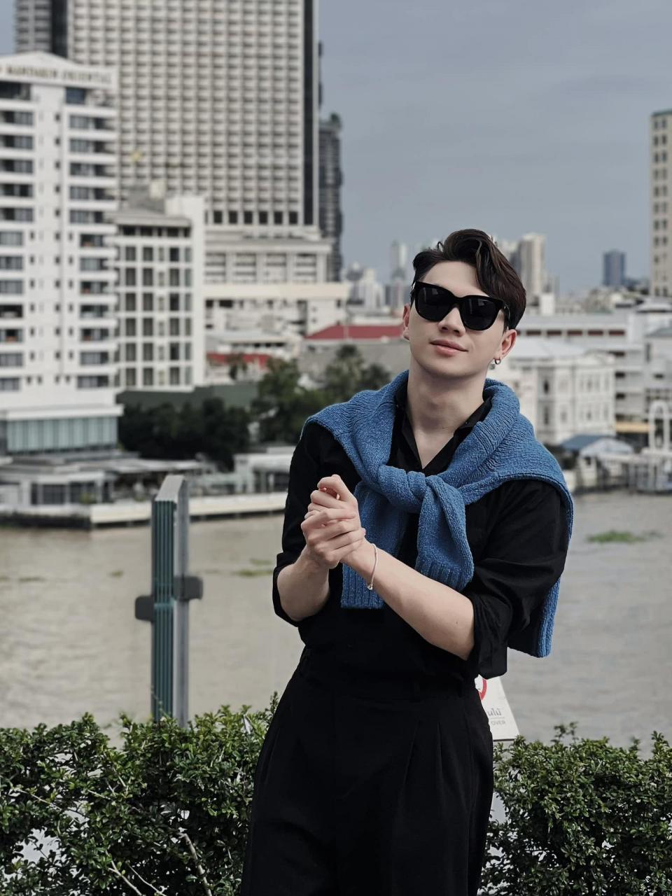 MC thời tiết hotboy sở hữu bảng thành tích 'khủng' là ai?