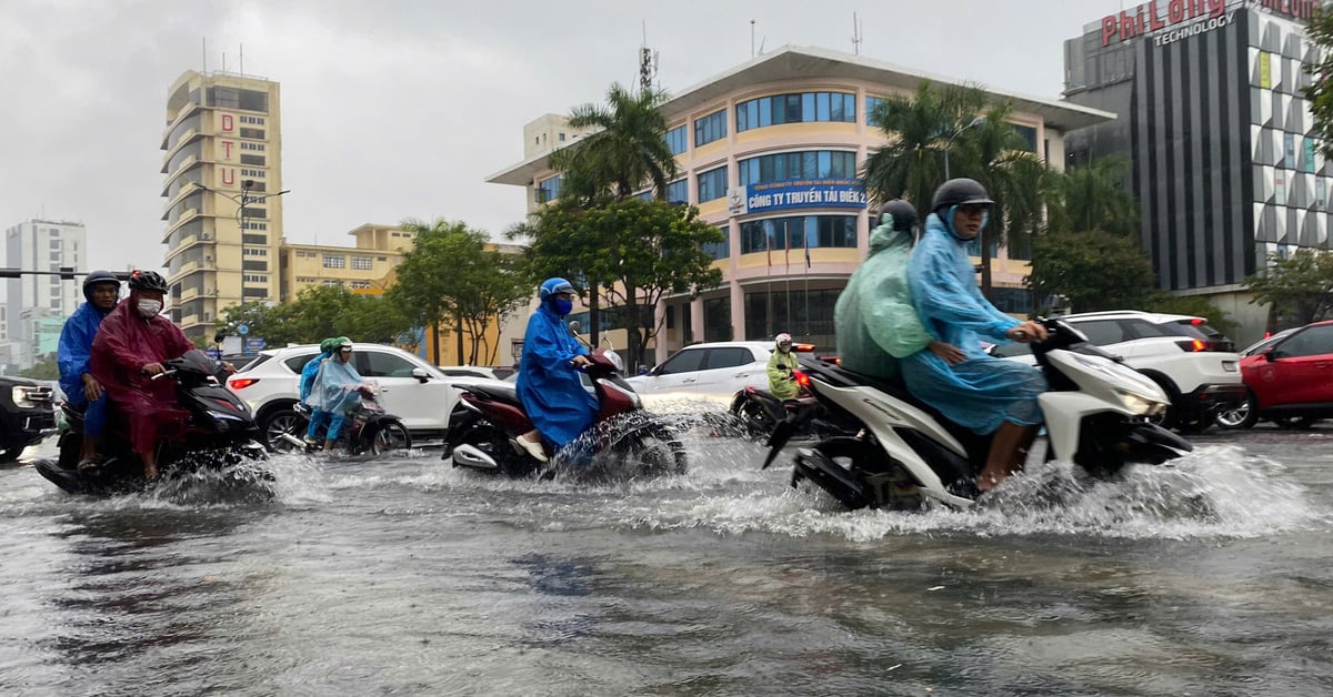 Đà Nẵng cho học sinh nghỉ học vì mưa lớn