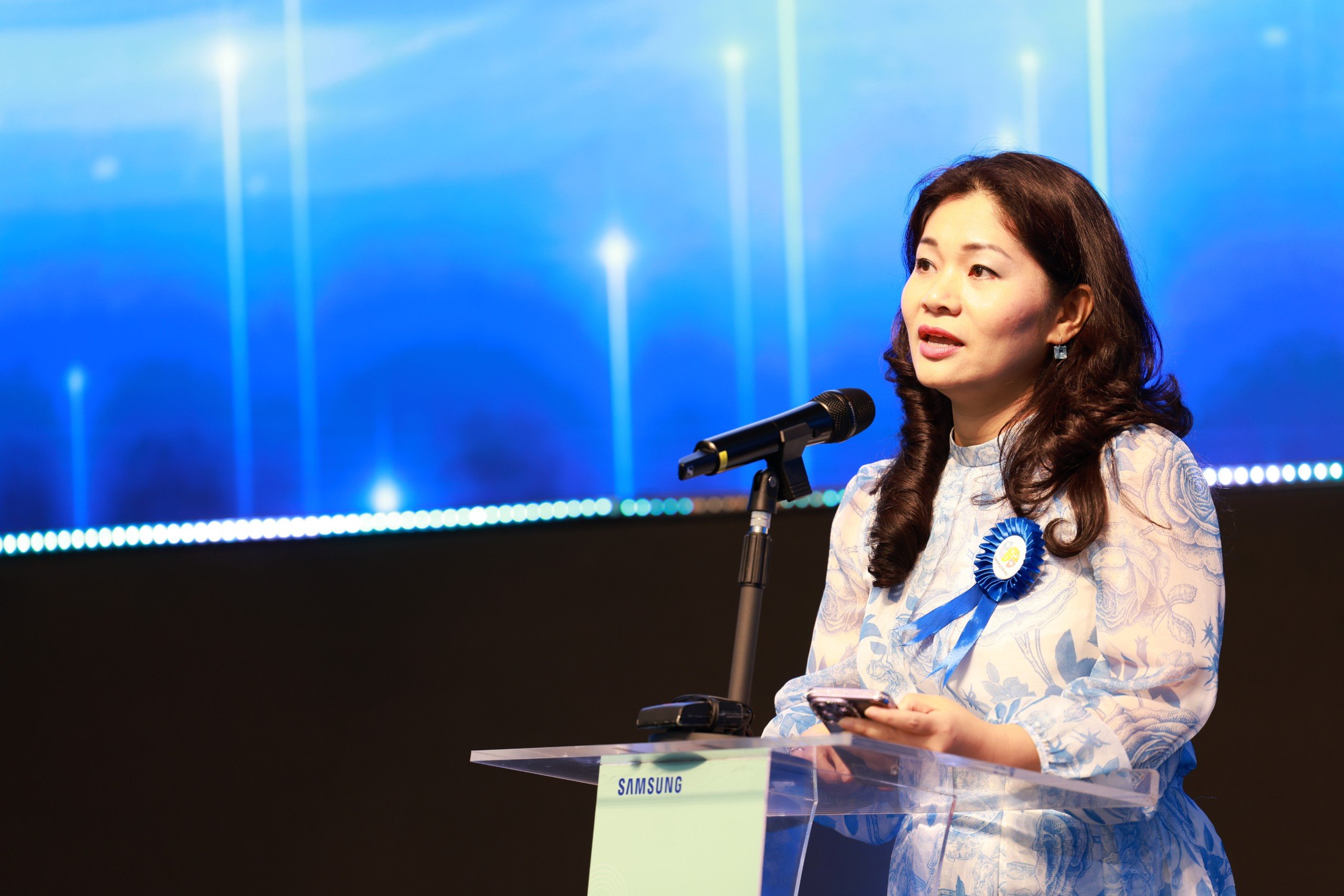 La Sra. Nguyen Phuong Hoa, Jefa del Departamento de Cooperación Internacional del Ministerio de Cultura, Deportes y Turismo, hablando en el evento.jpg