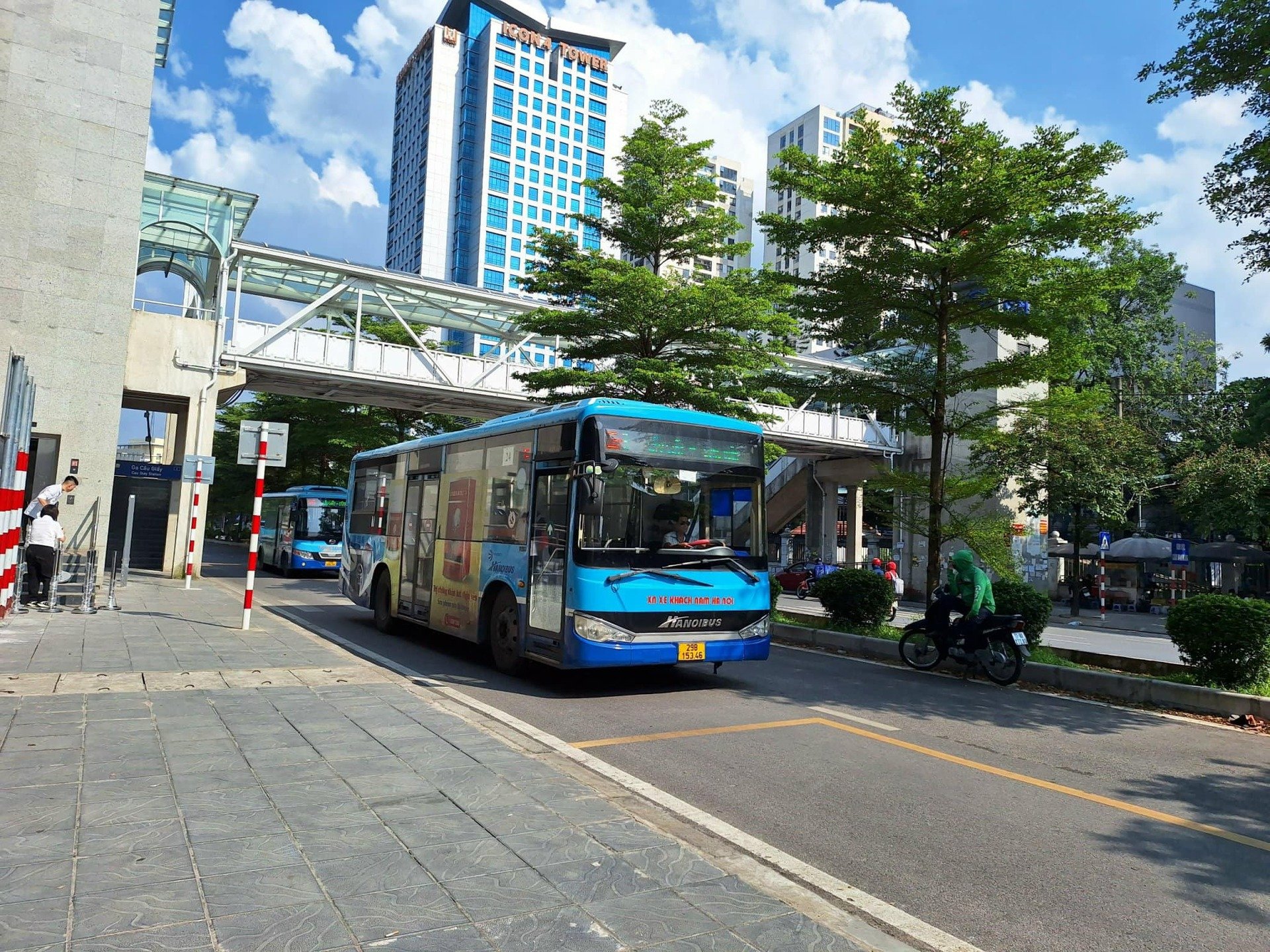 Les gens peuvent facilement utiliser le billet électronique pour payer le bus sans Internet image 1