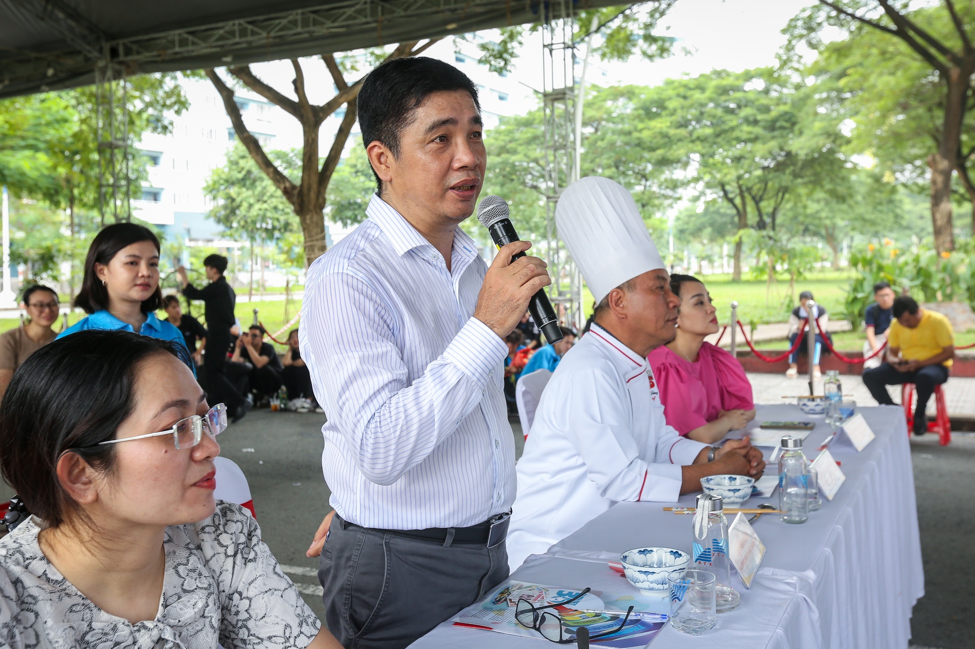 Hàng ngàn sinh viên tranh tài… nấu mì - Ảnh 8.