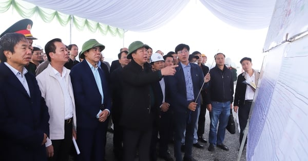 Determined to complete 2 highway projects through Ha Tinh 8 months ahead of schedule