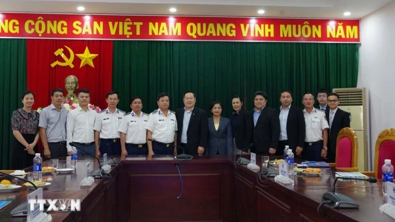 Vietnam and Thailand share experience in drug control at sea