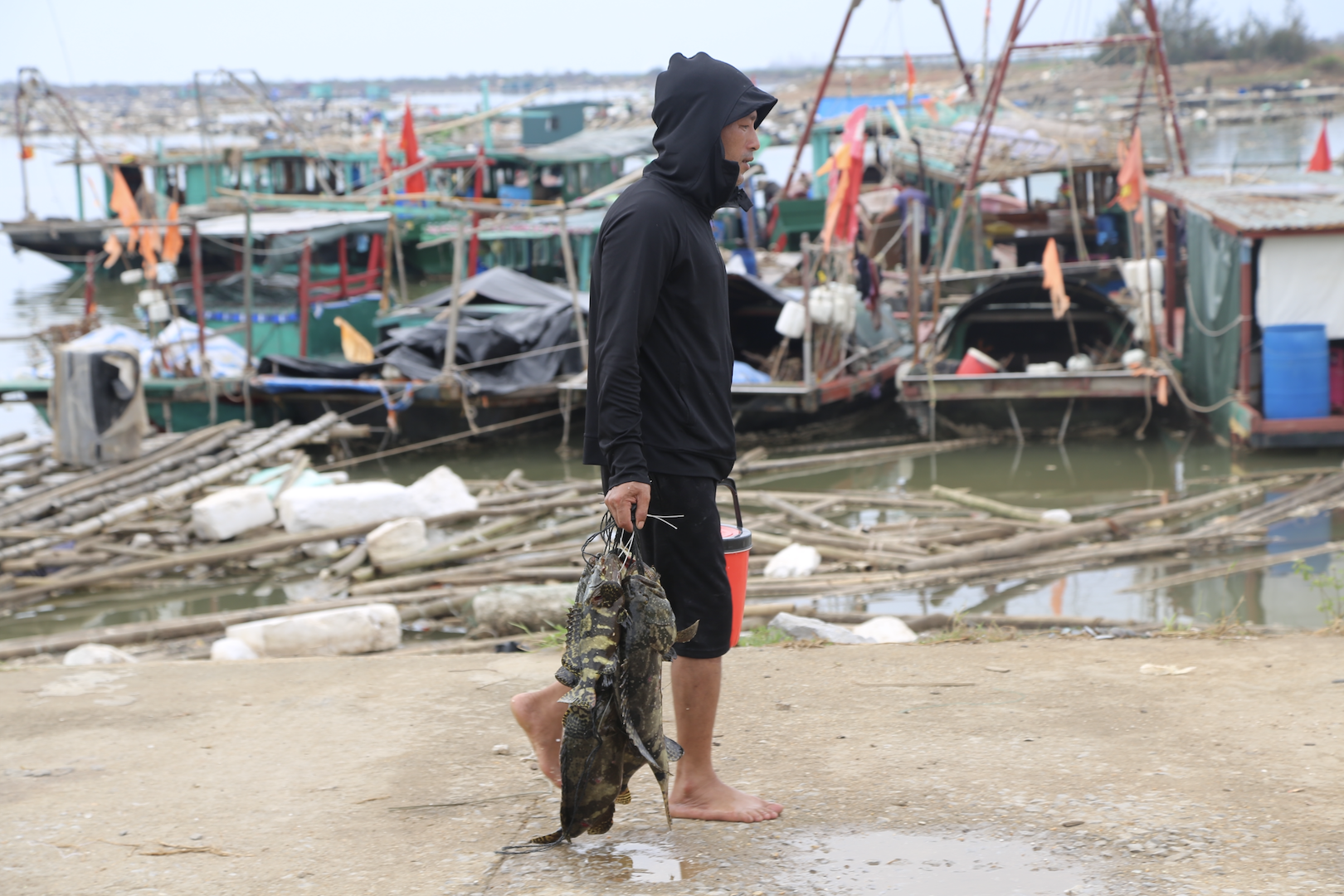 អស់​កម្លាំង​ក្រោយ​ព្យុះ​ដ៏​ខ្លាំង​មួយ ម្ចាស់​ទ្រុង​ត្រូវ​ជាប់​បំណុល​រាប់​ពាន់​ពាន់​លាន