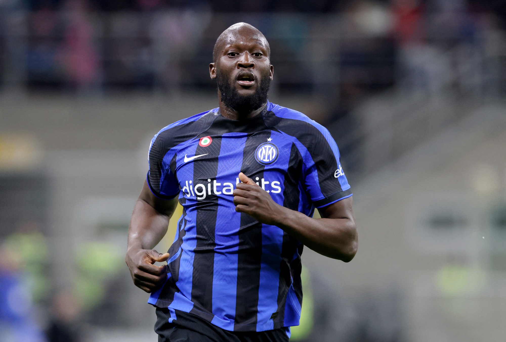 AC Milan chi tiền vì Lukaku, Man United tức giận với Chelsea vì rò rỉ đề nghị cho Mount - Ảnh 1.